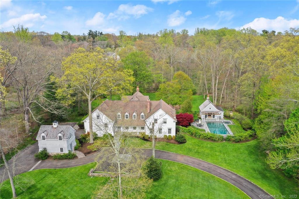 10 Hillsley Road — exterior photo