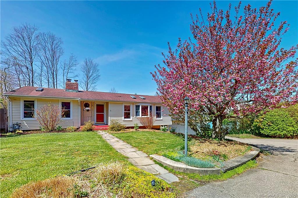 11 Currituck Road — exterior photo