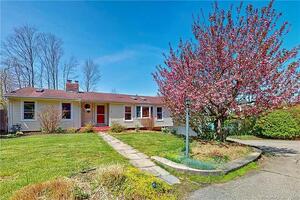11 Currituck Road