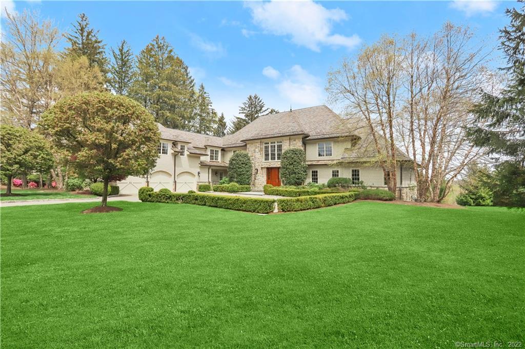 6 Chieftans Road — exterior photo