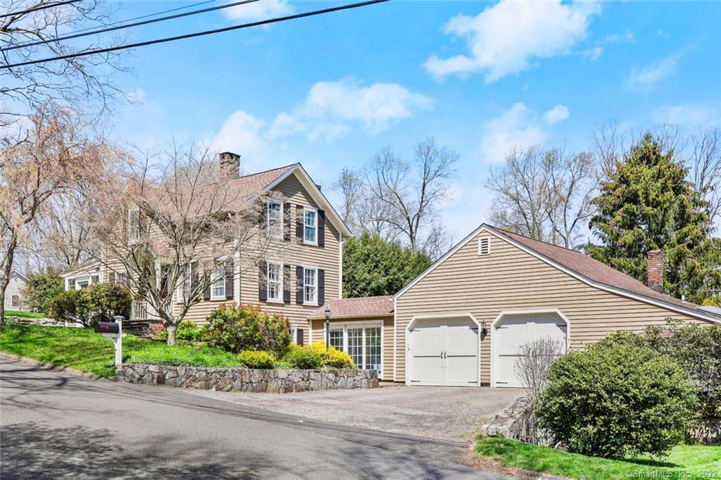 12 Sherwood Street — exterior photo