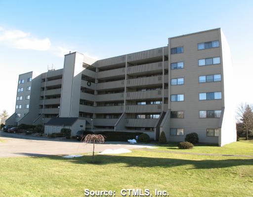 85 Viscount Dr B15