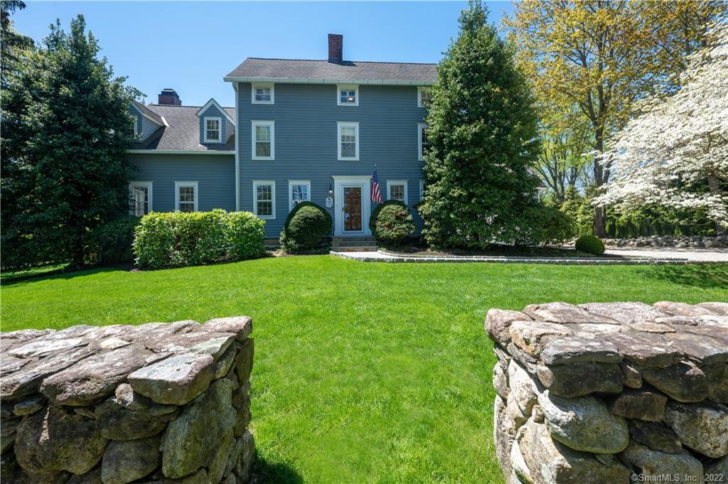93 Raymond Street — exterior photo