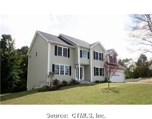 19 Devine Pl