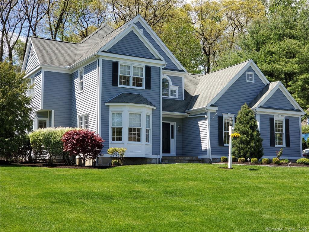 88 Meadow Road — exterior photo