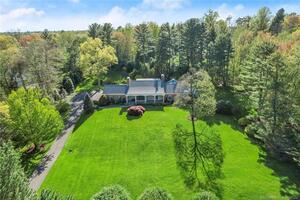 33 Highfield Lane