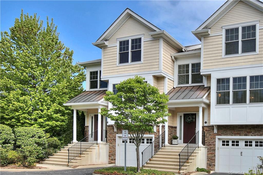 502 Bradley Lane, Unit 502 — exterior photo