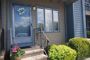 15 Perry Avenue, Unit B5