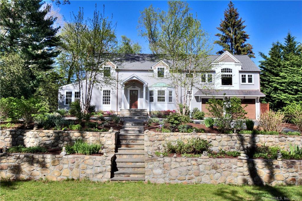 174 Stonybrook Road — exterior photo