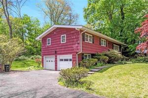 6 Pond Road