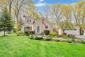 199 Fernwood Road