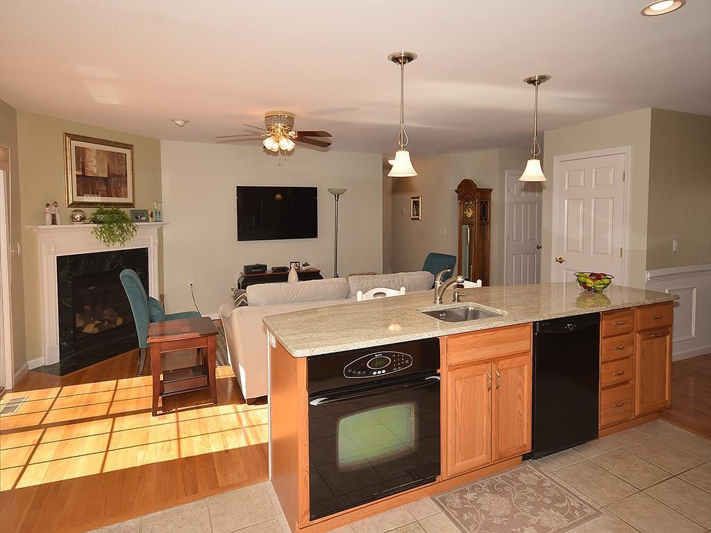 37 Ninas Way, Manchester, CT 06040 - Thumbnail 8