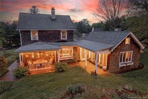 435 Flax Hill Road