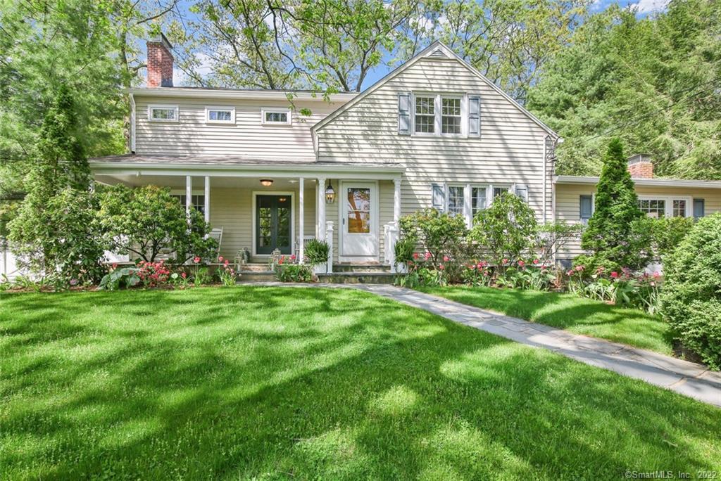 16 Jean Avenue — exterior photo
