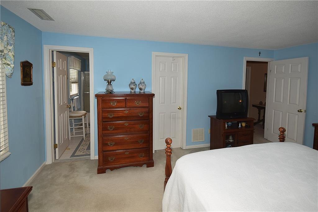 404 Meadowview Drive, East Windsor, CT 06088 - Thumbnail 15