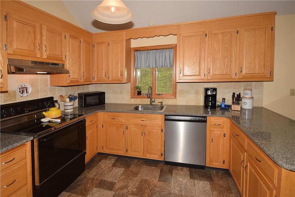 71 Windrush Lane, Andover, CT 06232 - Thumbnail 16