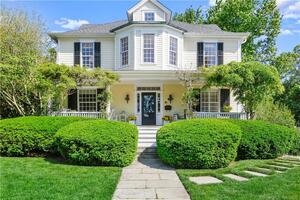 43 Saint Johns Place