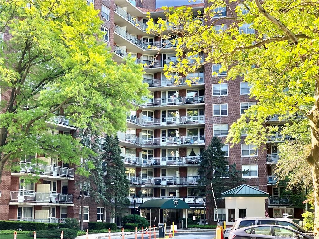 71 Strawberry Hill Avenue, Unit 609 — exterior photo