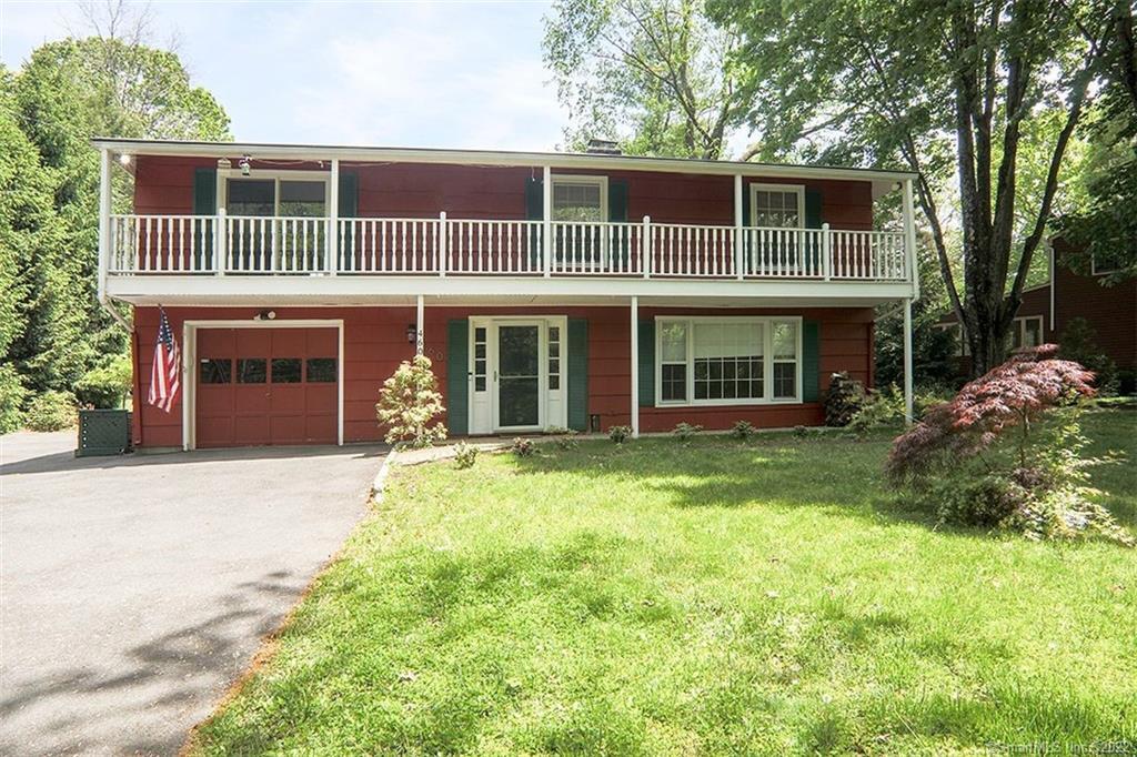 460 Newtown Avenue — exterior photo