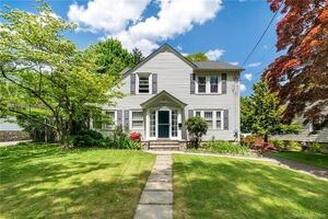 44 Fairmont Avenue