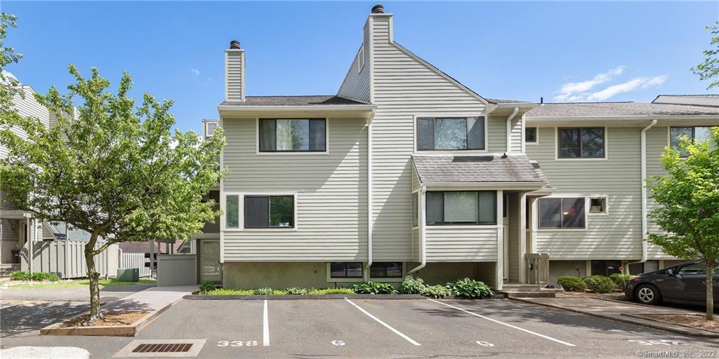 338 Sunrise Hill Lane, Unit 338 — exterior photo