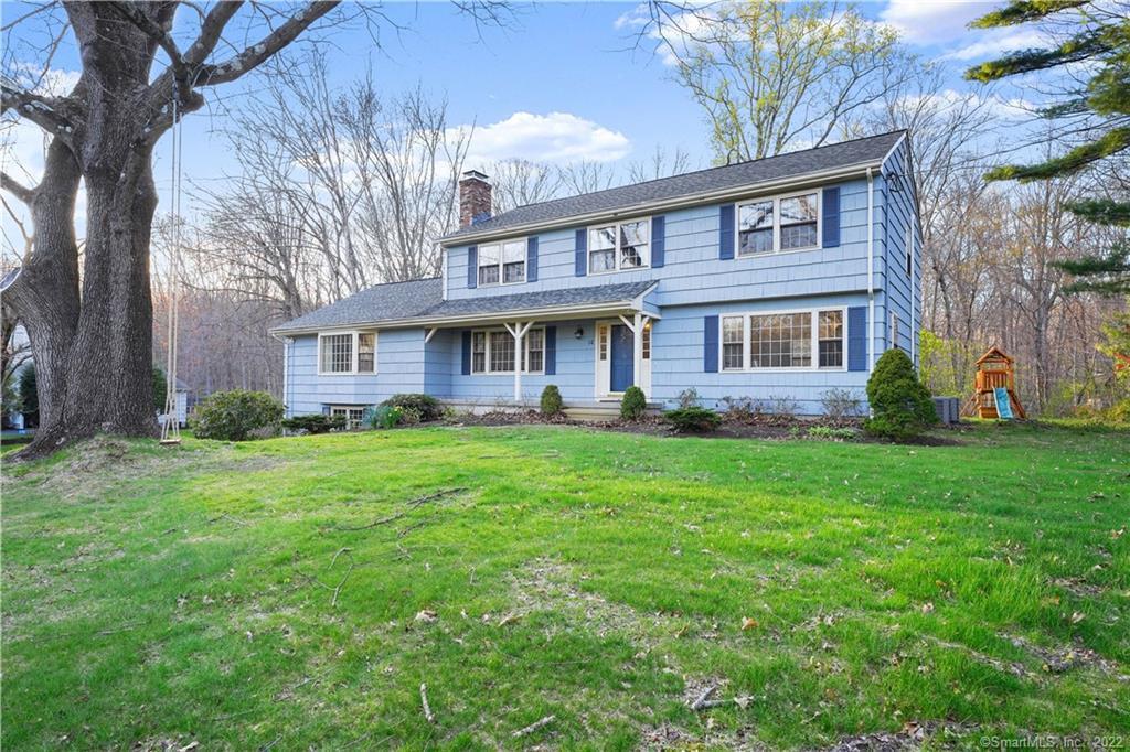 14 Brookbend Road — photo 1