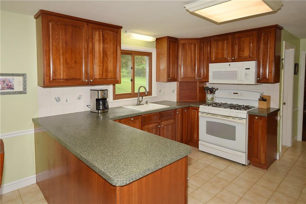 215 Kennedy Road, Manchester, CT 06042 - Thumbnail 8