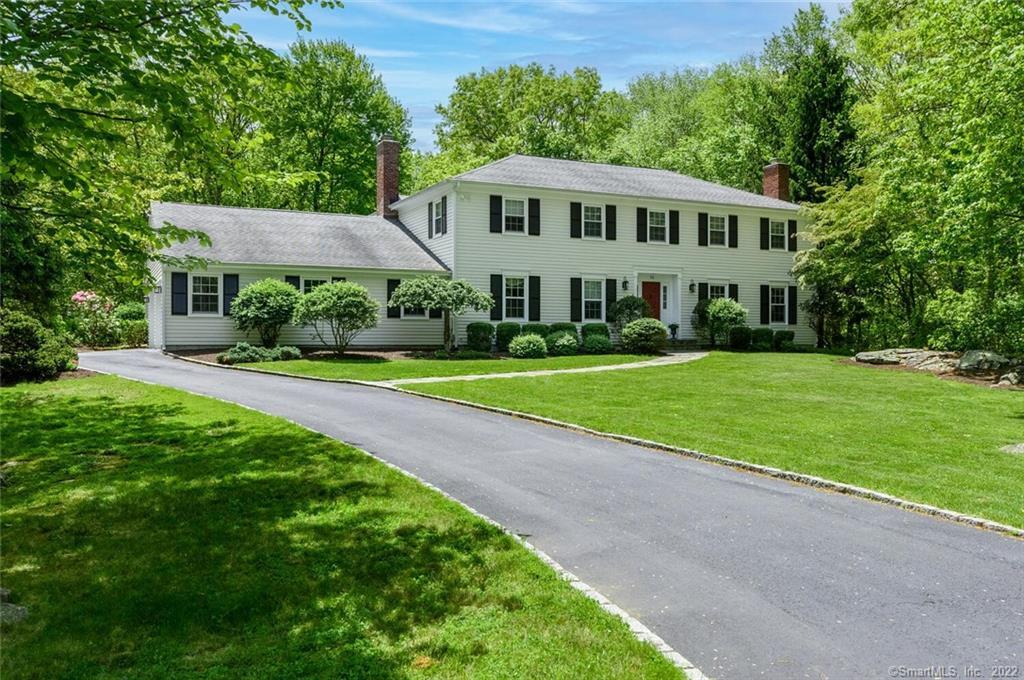 33 Marvin Ridge Place — photo 1