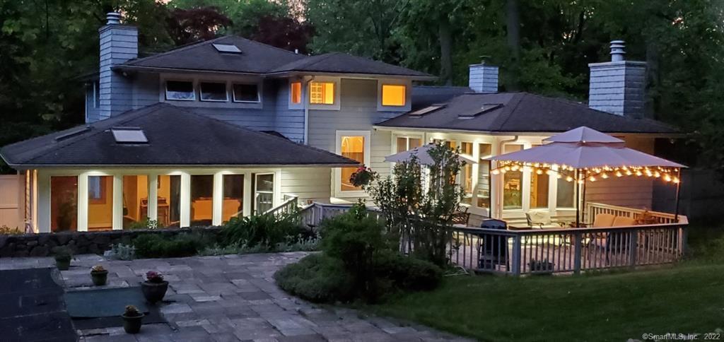 4 Red Oak Lane — photo 1