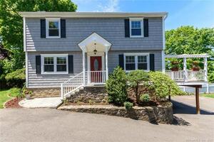 8 Ridgeview Avenue