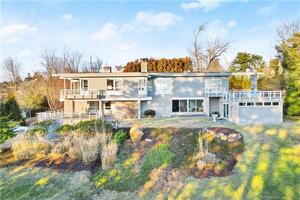 295 Compo Road