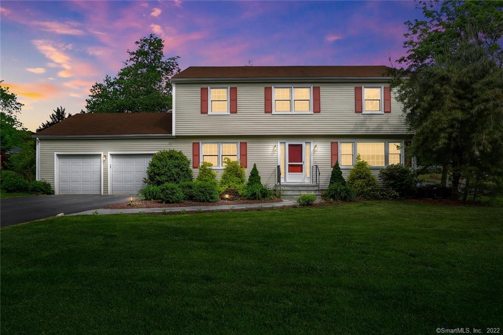 277 Woodbine Lane — exterior photo