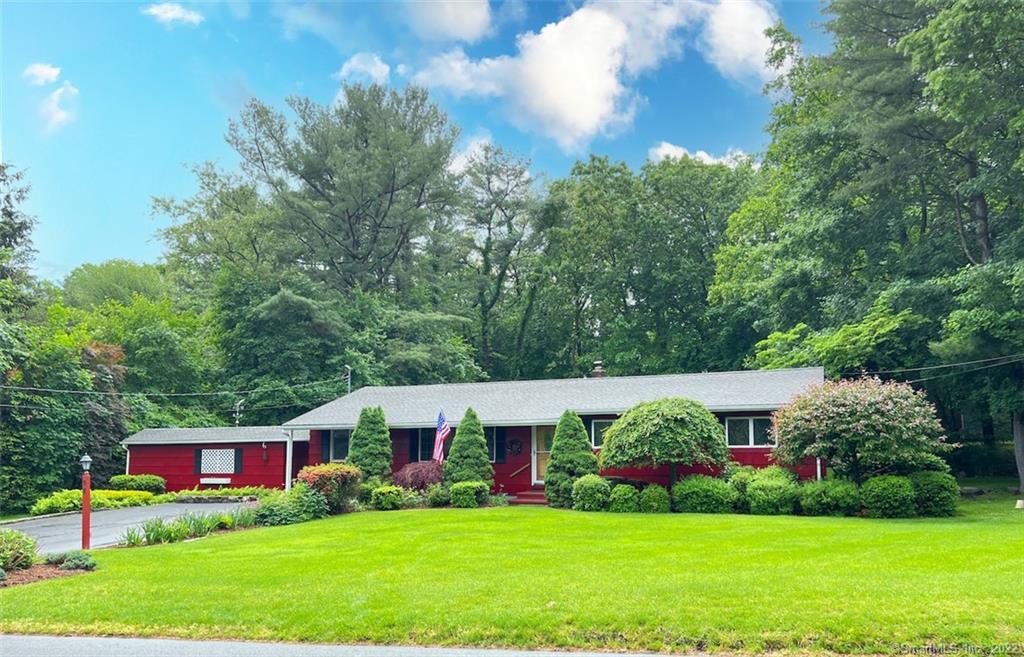 23 Algonquin Road — exterior photo