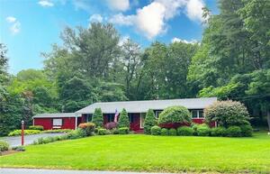 23 Algonquin Road