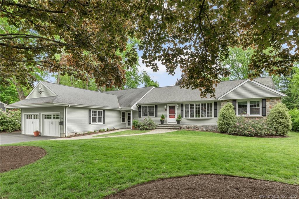 68 Woodridge Circle — exterior photo