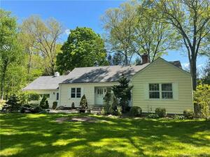 7 Lockwood Circle