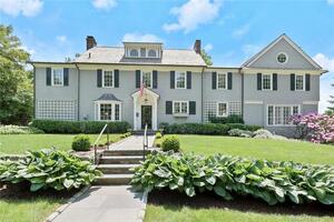 68 Saint Johns Place