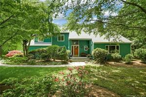 10 Ledge Brook Road