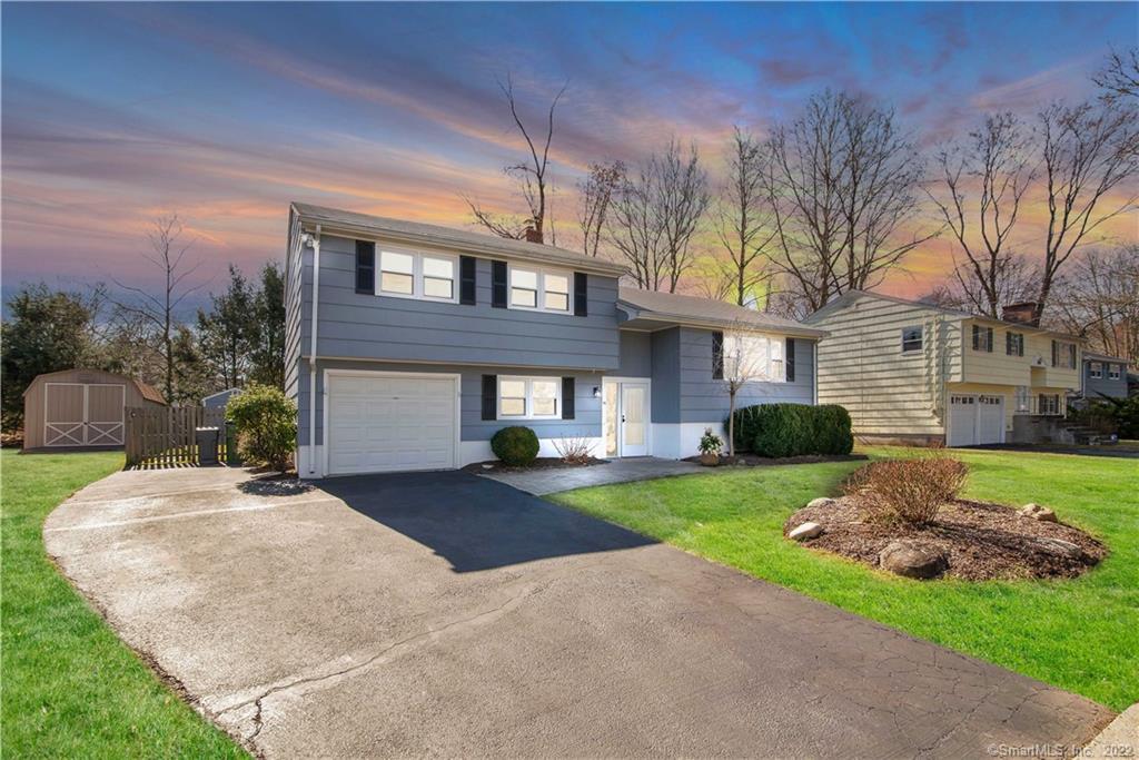 95 Dudley Drive — exterior photo