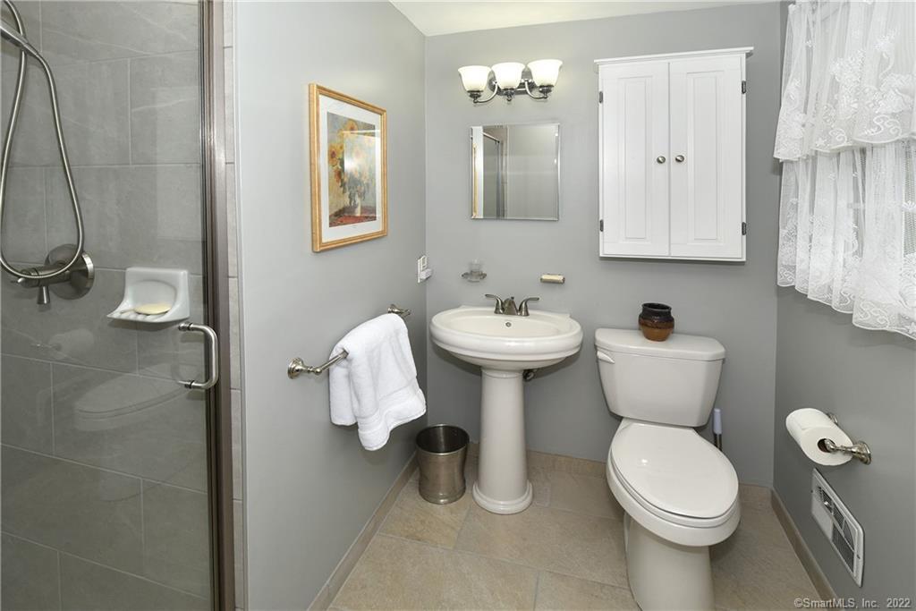 23 Worthington Road, Glastonbury, CT 06033 - Thumbnail 28