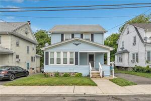 4 Couch Street