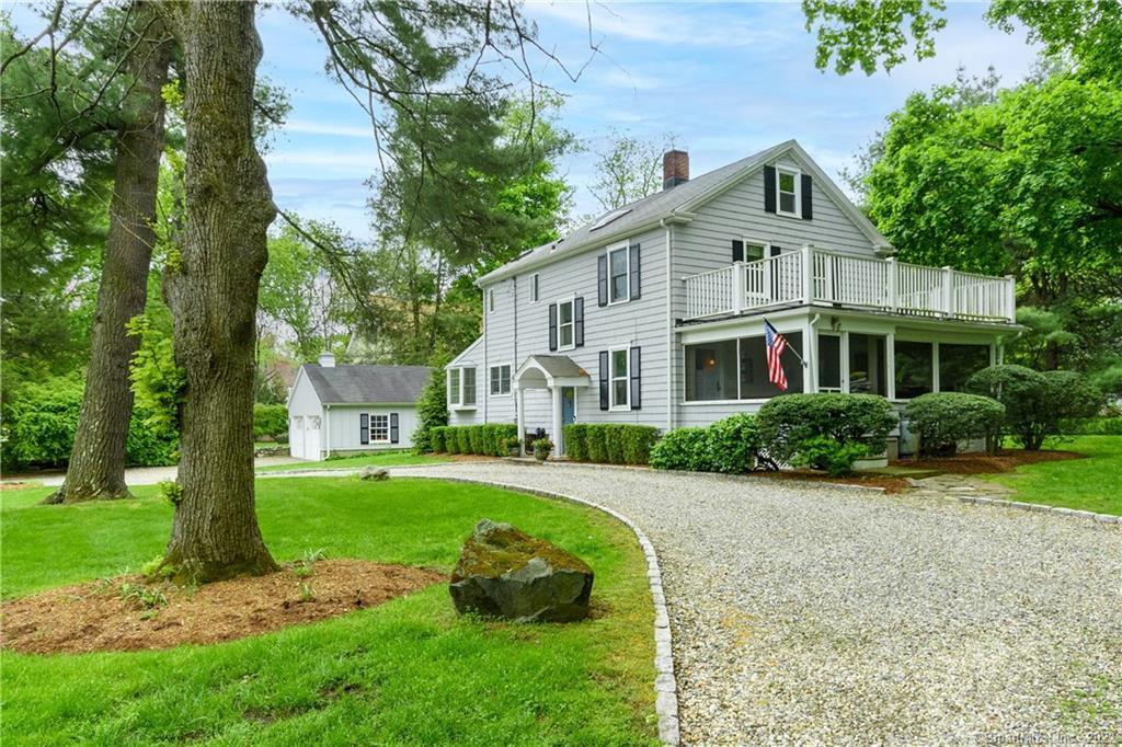 135 Raymond Street — exterior photo