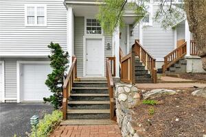 505 Foxboro Drive