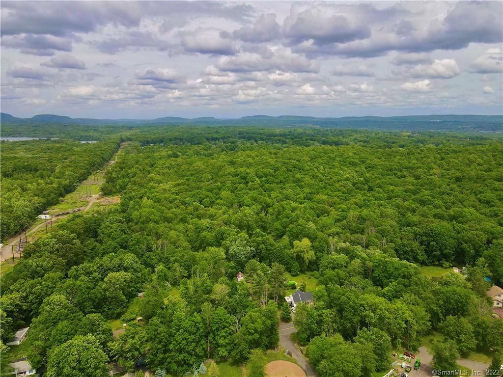 West Wallingford welcomes you to this blank canvas for your dream home! 6.7 uninterrupted acres. Conveniently located this lot offers close proximity to highways, shopping, entertainment, and more. Interior lot offers you the privacy and picturesque setting you've been waiting for. Set up your land tour today.