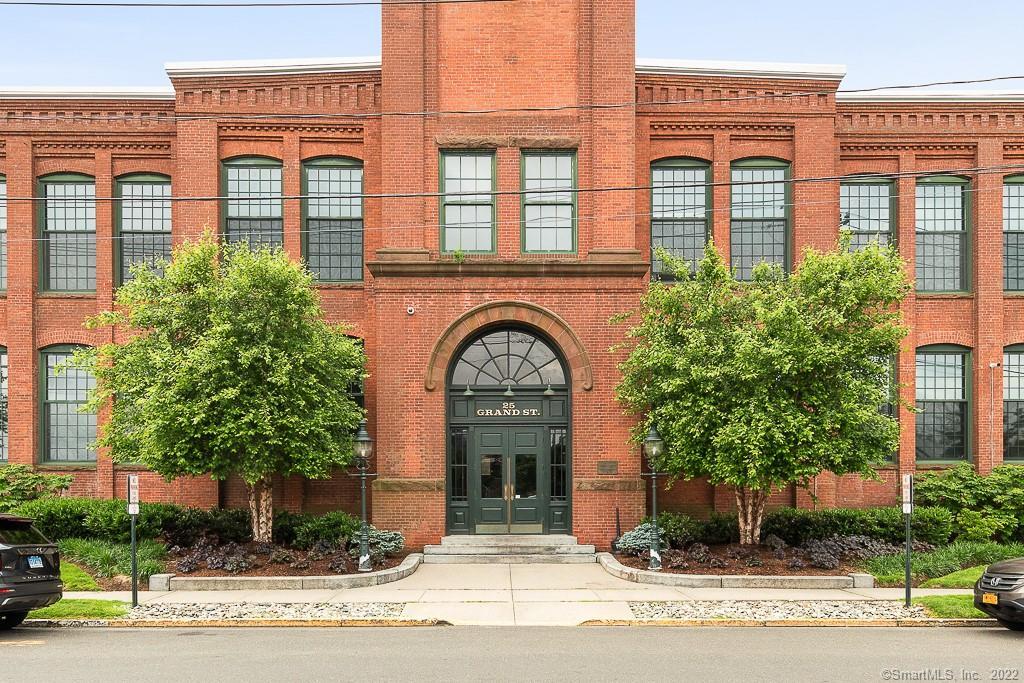 25 Grand Street, Unit 123 — exterior photo