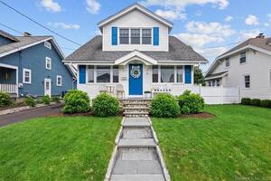 15 Wallace Avenue