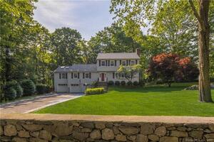24 Old Farm Road