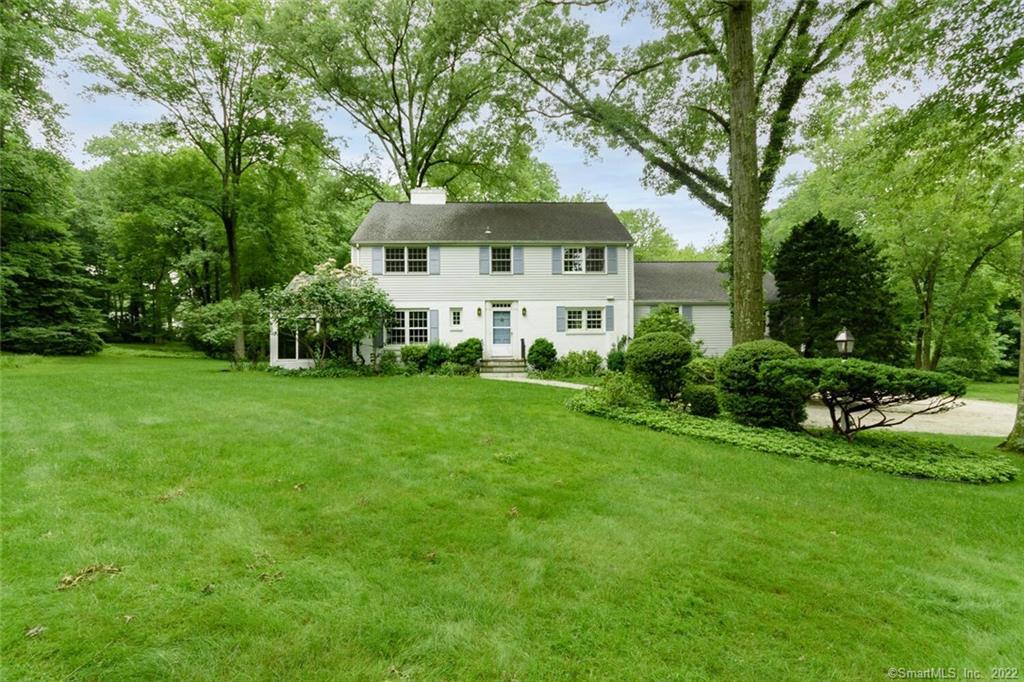 23 Greenleaf Avenue — exterior photo