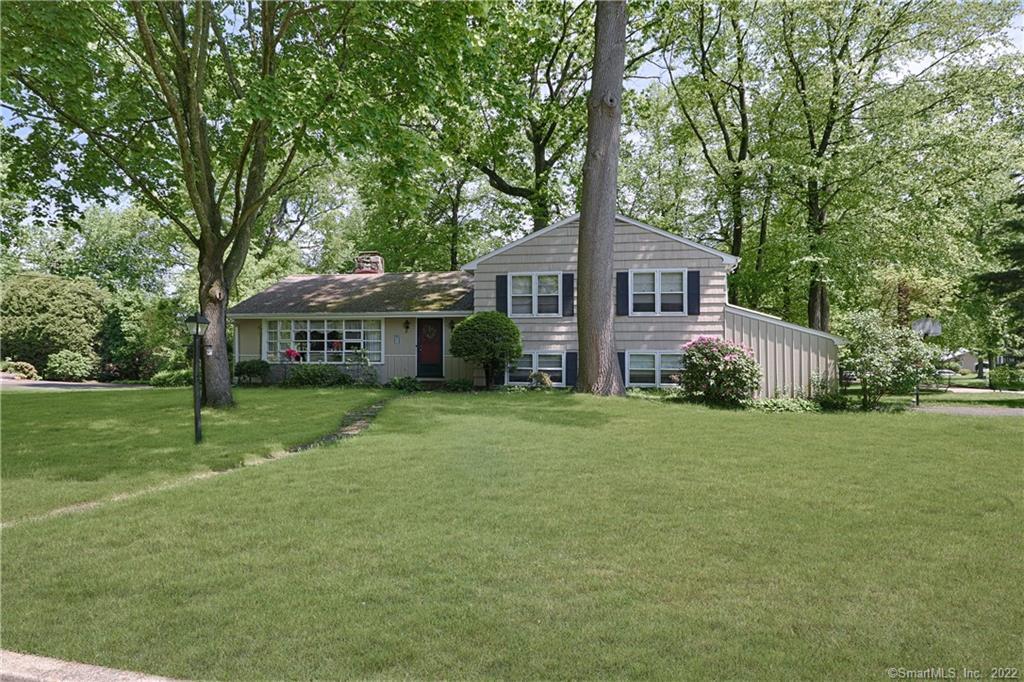 21 Old Farm Lane — exterior photo