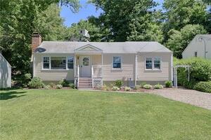 14 Buttonball Trail